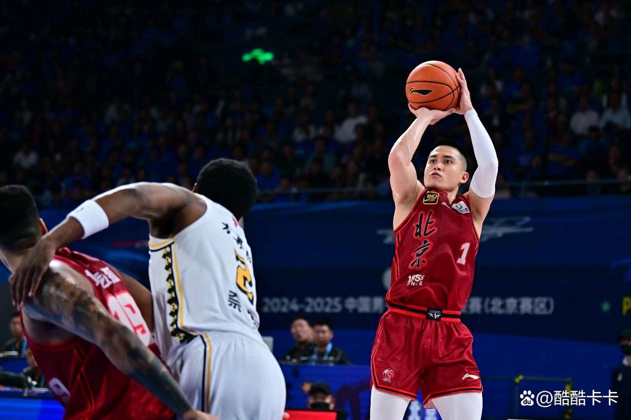 欧博官方网站关于今晨北京国安篮板制胜——CBA季后赛节点到来，气氛紧张，身体对抗强度拉满的信息
