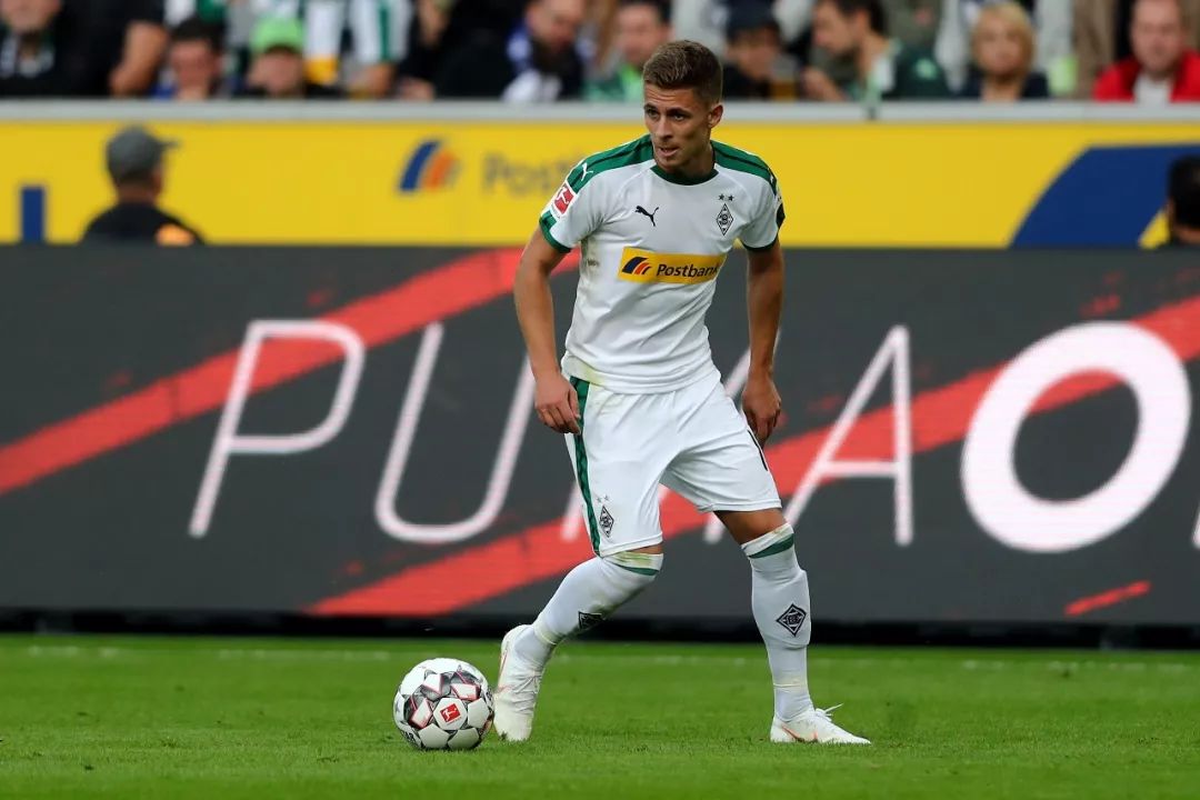 欧博官方网站刚刚！转会期门兴格拉德巴赫备战英超里程碑夜多特蒙德伤情更新，今晨瓦伦西亚调整名单以备国王杯的简单介绍